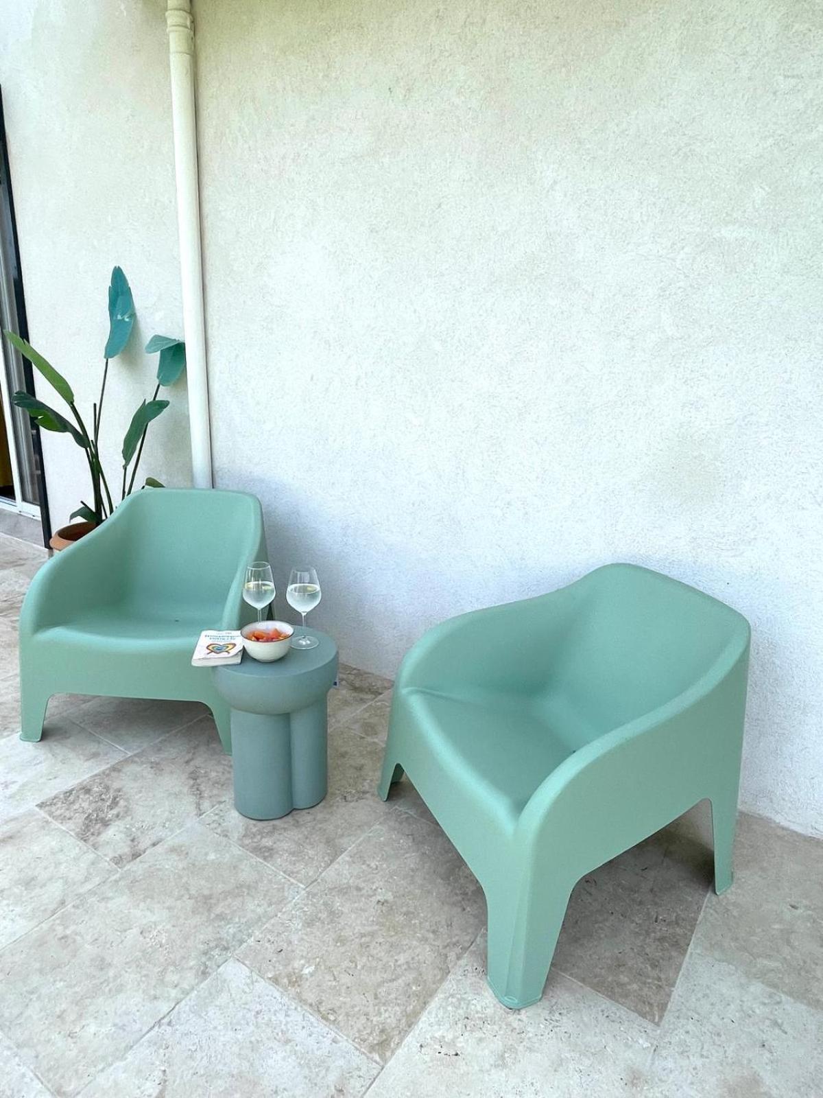 Junna Frejus